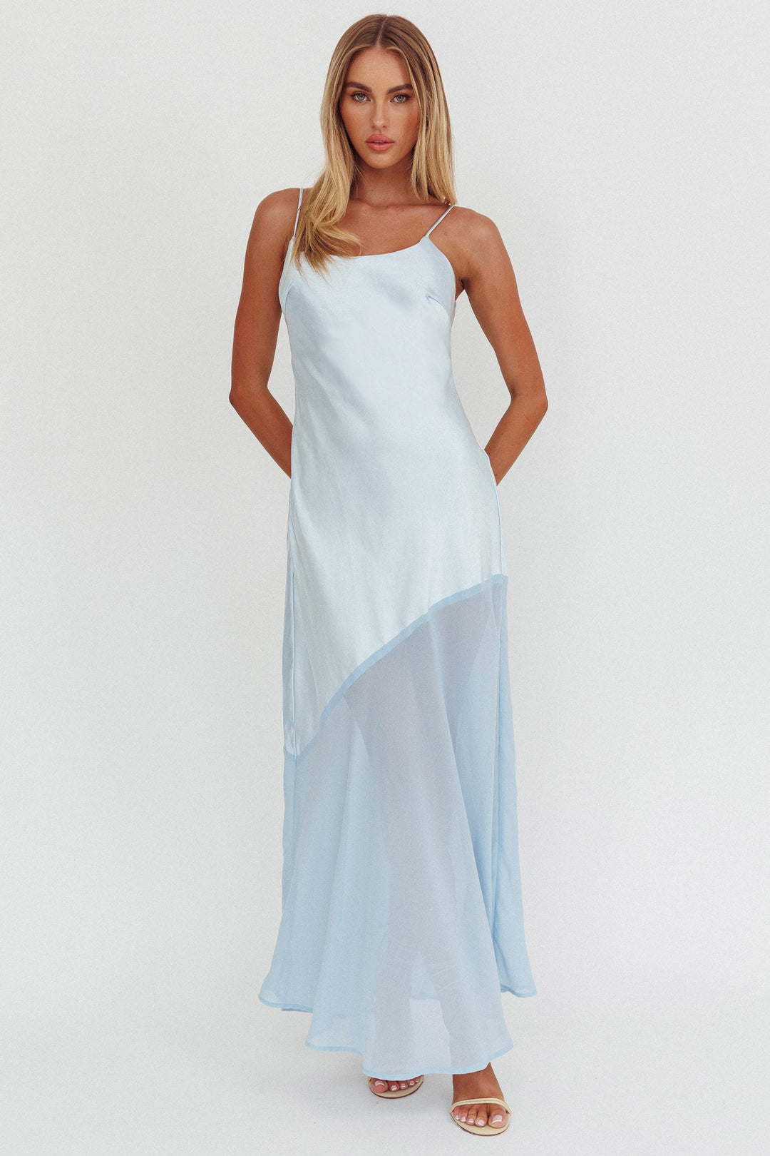 Isabela™ | Długa Sukienka z Eteryczną Elegancją